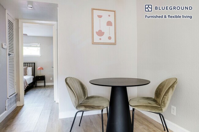 Photo - 1230 E 38th 1/2 St Unit FL1-ID280