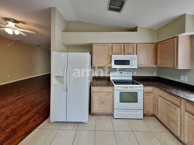 Photo - 30907 Midtown Ct