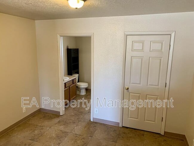 Photo - 502 US Route 66