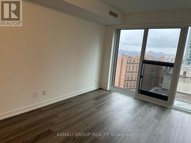 Photo - 771 Yonge St Unit 2010