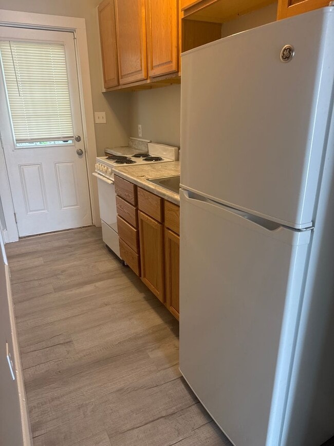 Photo - Adorable 1 Bedroom home Fountain Square Unit 436 Sanders 80% AMI