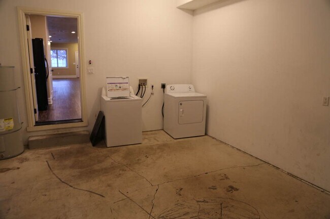 Photo - 410SW9th Unit A