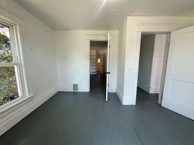 Photo - 106 Battle Creek Ave Unit #2 (Upper)