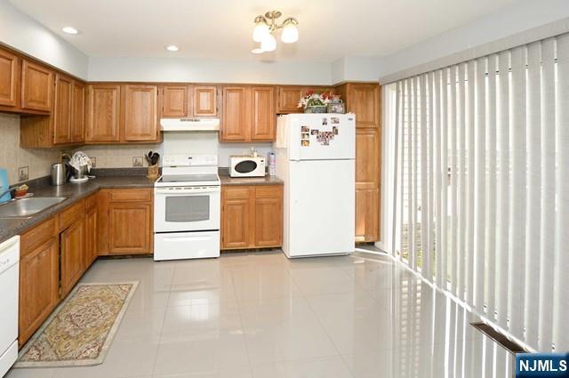 Photo - 11 Park View Pl Unit 2E