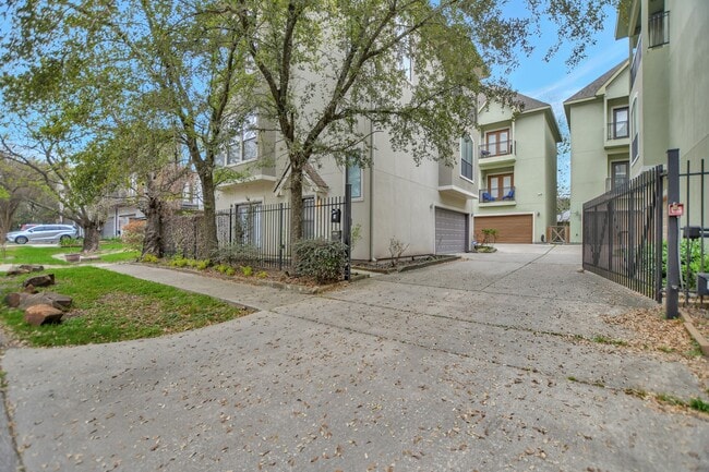 Building Photo - 4306 O'Reilly