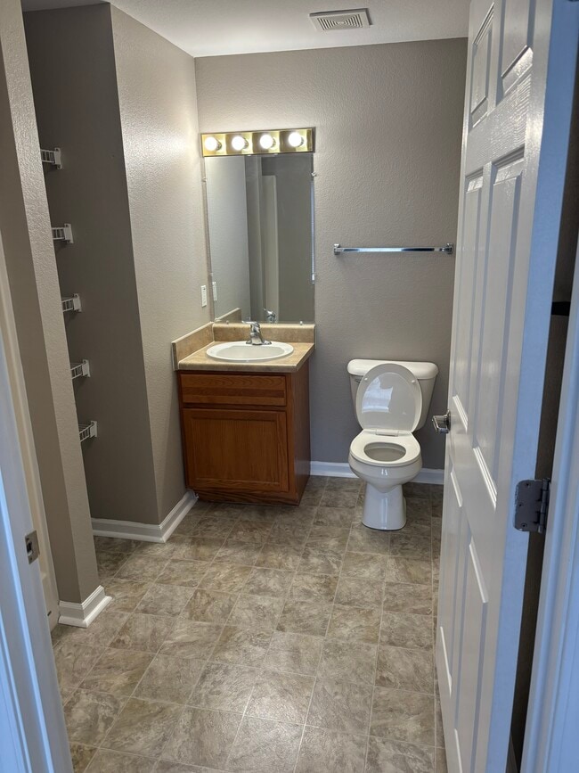master bath w/ step in shower