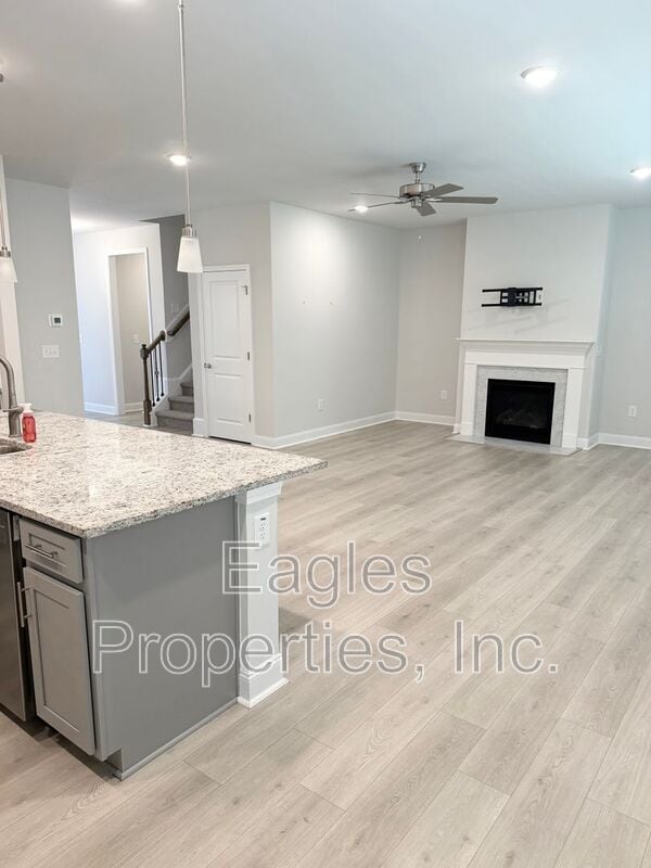 Photo - 208 Bay Hill Dr