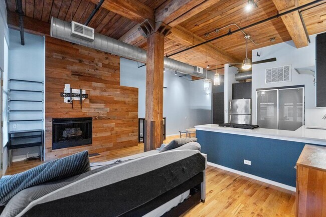 Photo - 1000 W Washington Blvd Unit 230