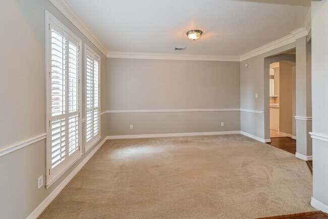 Photo - 17714 Meadow Crossing Ln