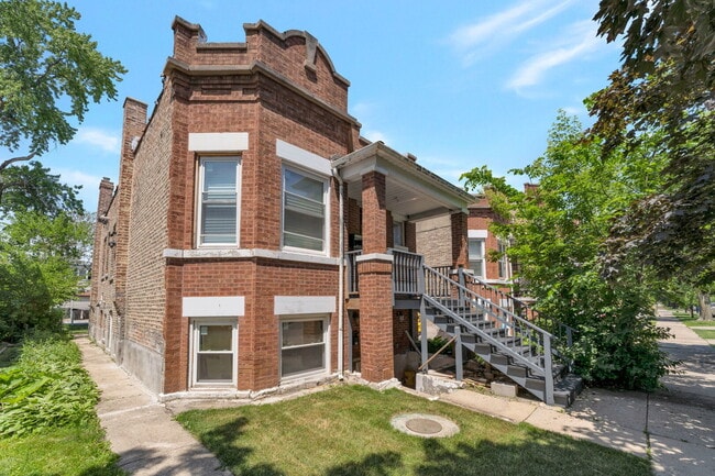Building Photo - 1414 S 58th Ave