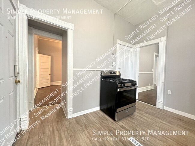 Photo - 906 Jefferson Ave SE Unit 1