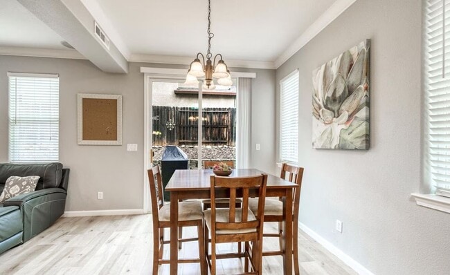 Photo - Beautiful 3 Bedroom / 2.5 Bath Two Story Home