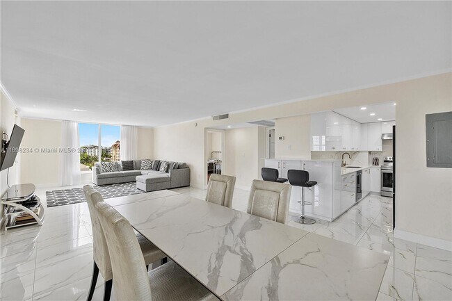 Building Photo - 10350 W Bay Harbor Dr Unit 7H Rental