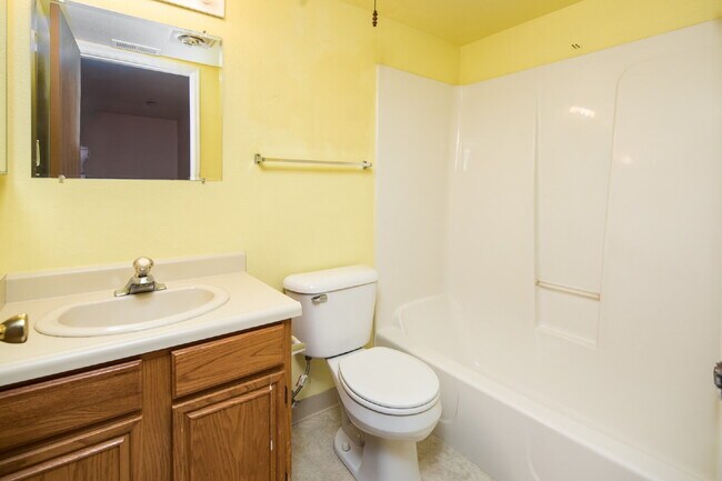 Photo - Private 2 bed/ 2 bath condo located in Springland Village Unidad 4
