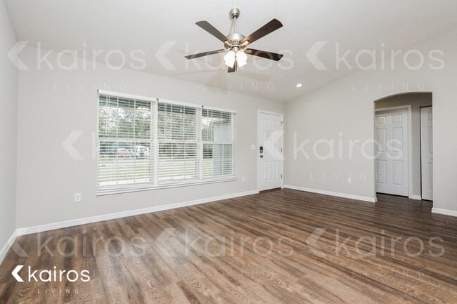 15930 SW 35th Court Rd