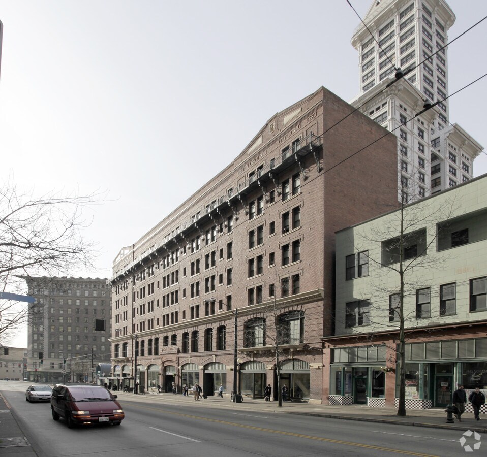 Photo - Morrison Hotel