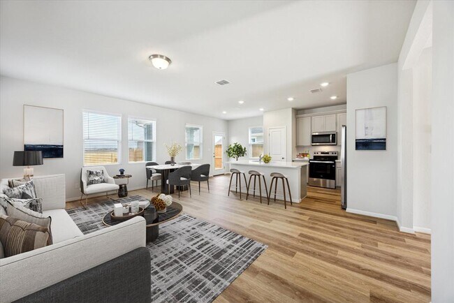 Photo - 103 Elm Br Trl