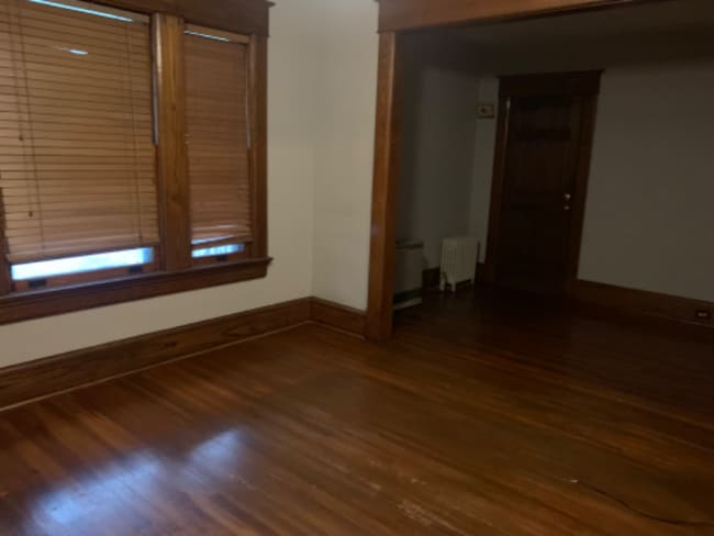 Photo - 1725 Ryerson Ave Unit 1