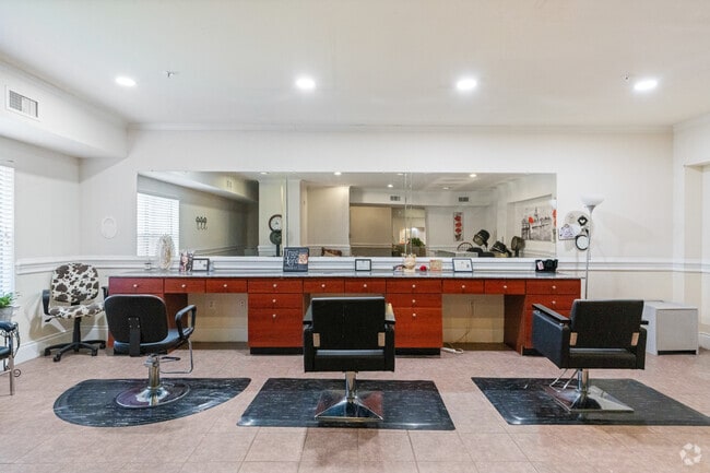 Salon