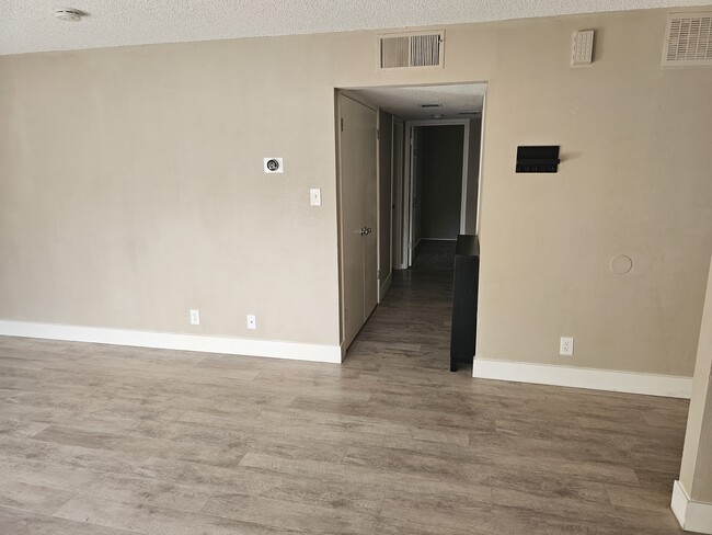 Photo - 2405 Sunny Ln Unidad 1