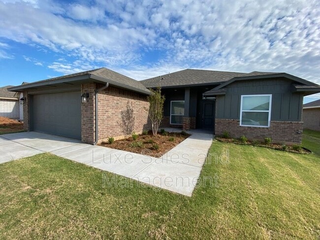 Building Photo - 8513 NW 77th Pl