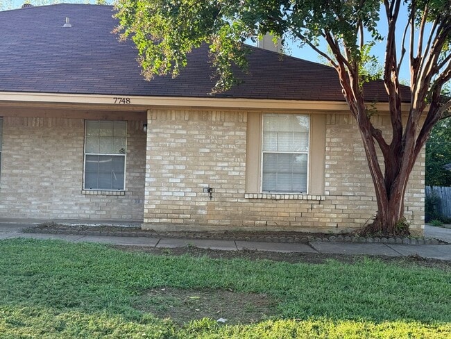 Building Photo - Sable Ln 7748/7750 *LEASE UP ONLY* Unit 7748 Rental
