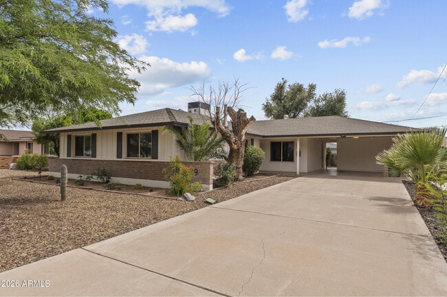 Photo - 1229 E Manhatton Dr