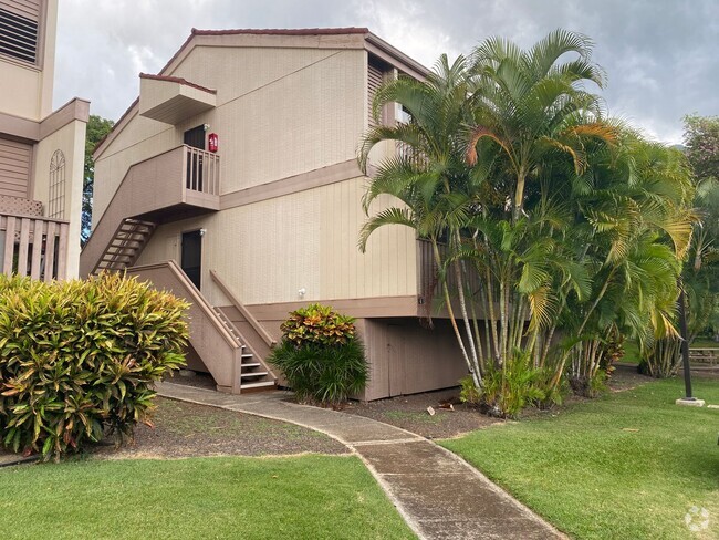 Building Photo - Makaha Valley Plantation - Two Bedroom Unit 6A Rental