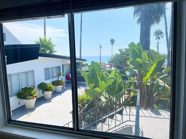 Photo - 250 Cliff Dr Unit 17