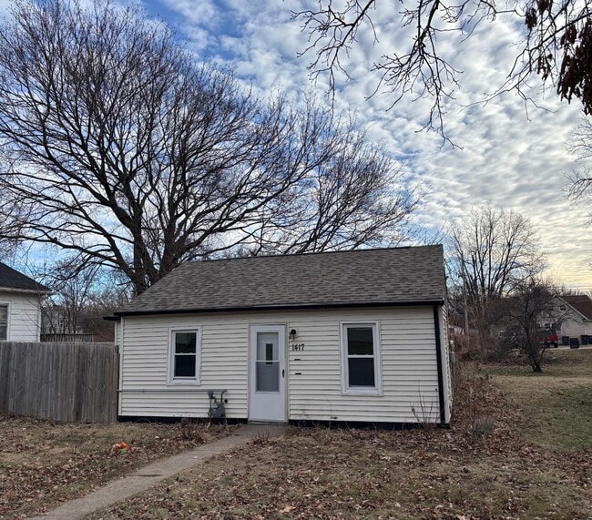 Building Photo - 1417 43rd St