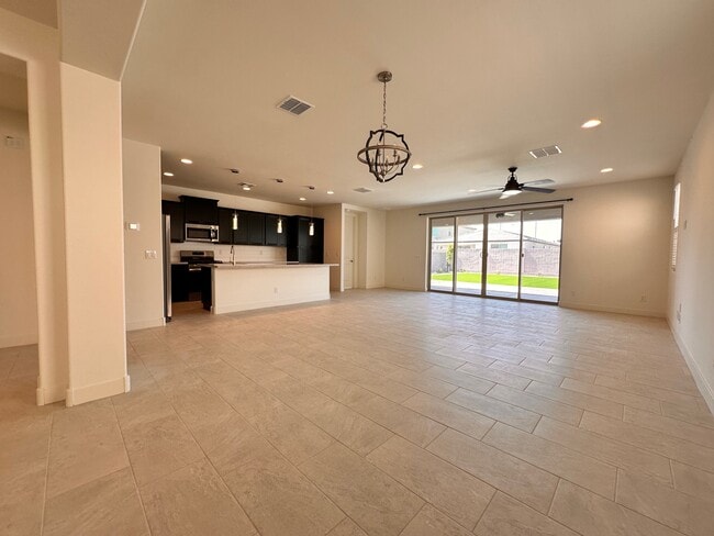 Photo - 17282 W Larkspur Dr