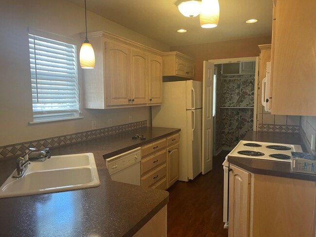 Photo - 5 Stonewall Ct Unit B