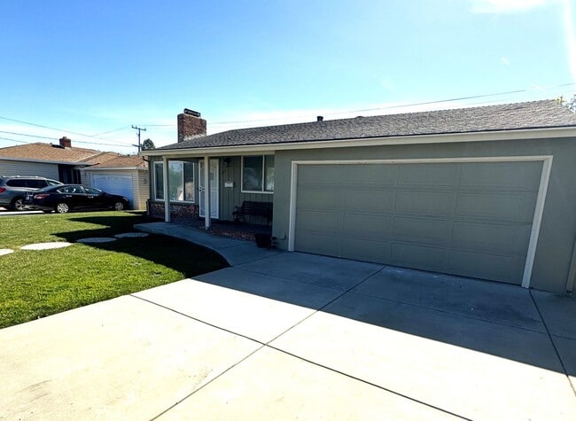 Photo - 3-Bedroom Home with Spacious Backyard Available to move in April 1