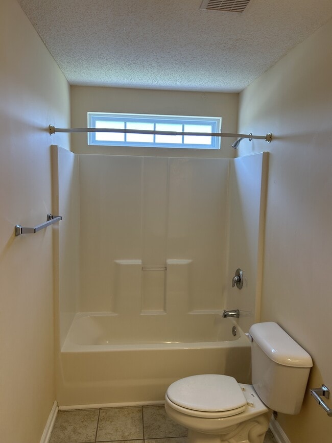 Photo - 178 Tibton Cir