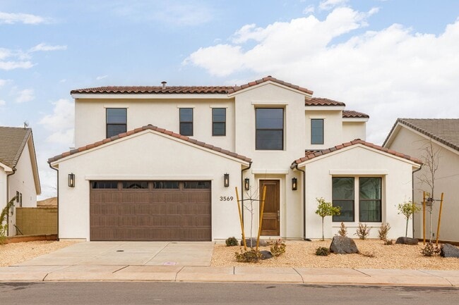 Building Photo - Beautiful New Home with access to community pool