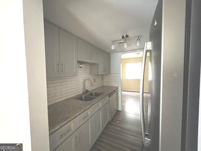 Photo - 5557 Marbut Rd