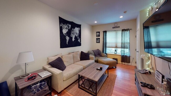 Photo - 1805 Carpenter St Unit 1st Floor