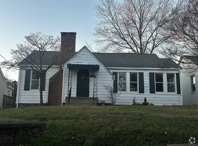 Building Photo - 4861 Chambliss Ave Rental