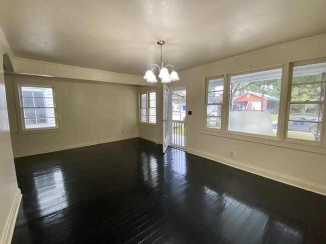 Photo - 1308 Congress St