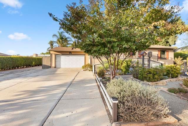 Photo - 5237 Nannette St