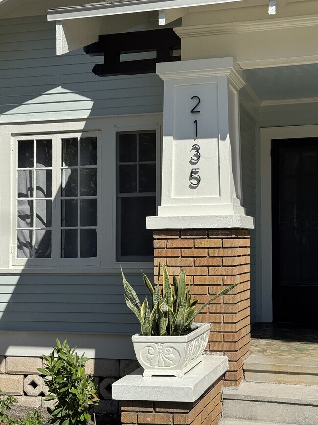 Photo - 2135 Burlington Ave N