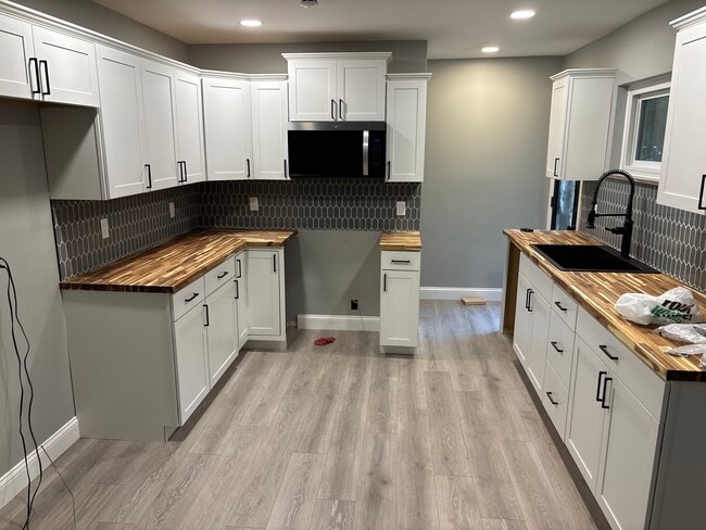 Photo - 3772 Zind Ln