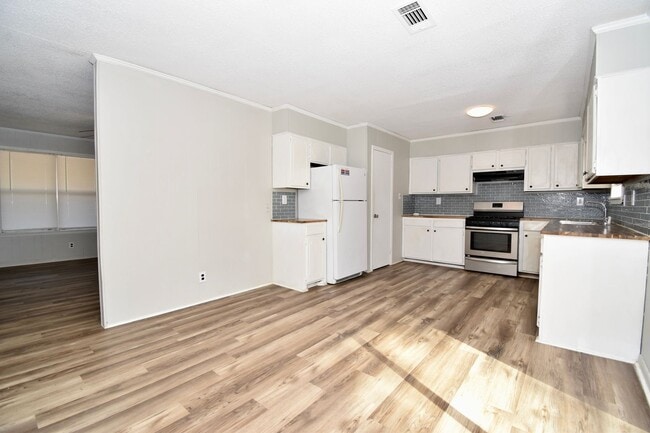 Photo - Centrally Located 3 Bed 1.5 Bath Home in Ruston