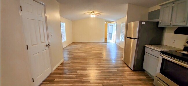 Photo - 2555 Lee Turner Rd