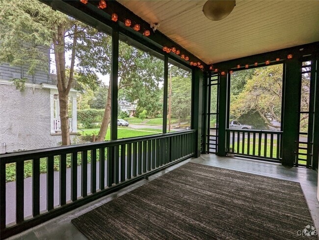 Building Photo - 141 Beverly Rd Rental