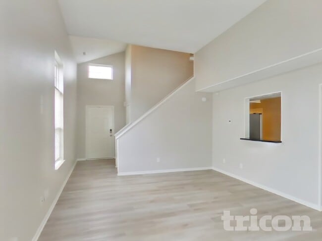 Photo - 4531 Riverbrook Ln