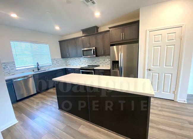 Photo - 342 Fitzpatrick Rd