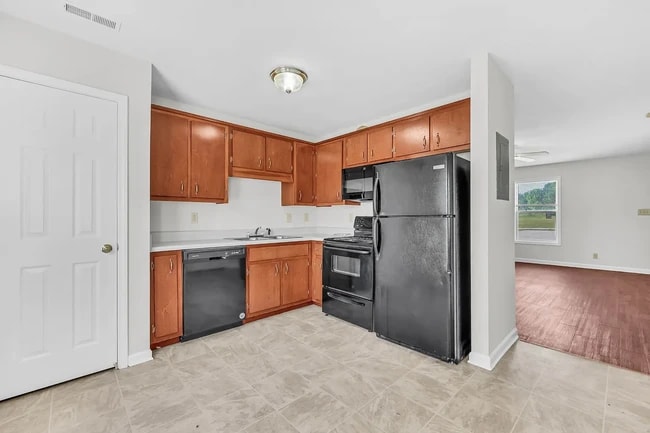 Photo - 500 Patriot Park Ct