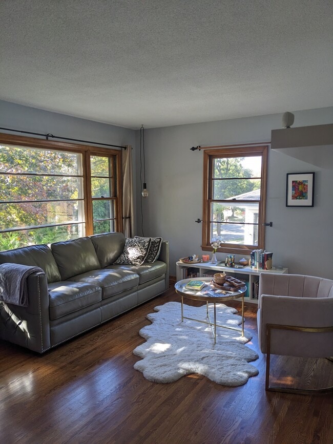 Photo - 643 36 1/2 Ave NE