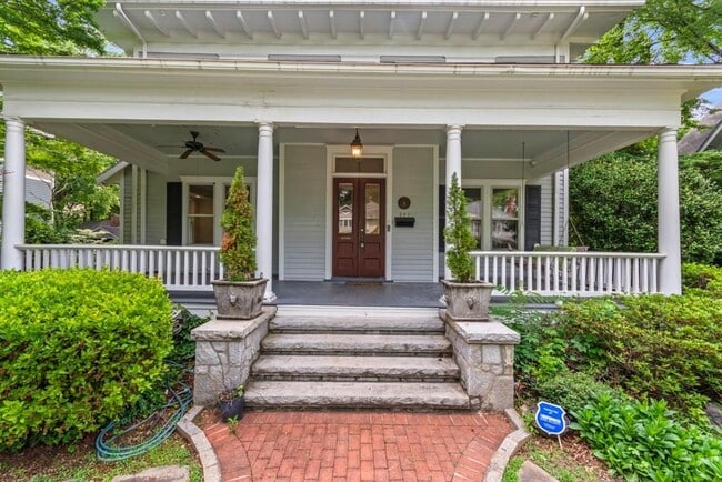 Photo - 327 Adams St